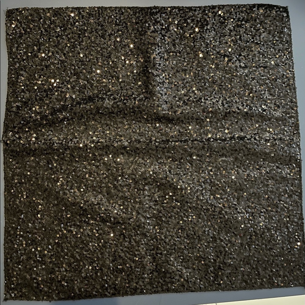 Black Sequin Square Centerpeice - Picture 5 of 5